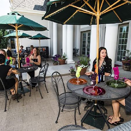 Claremont Inn & Winery Stratton Esterno foto